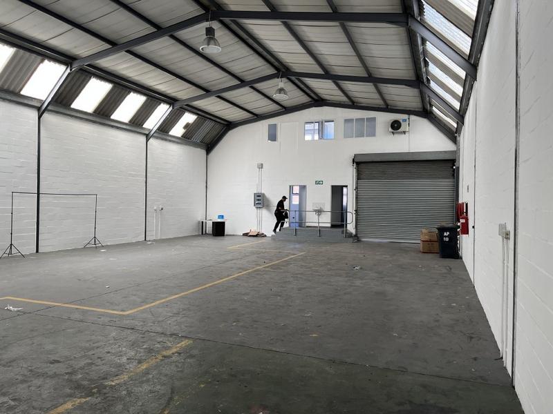 To Let commercial Property for Rent in Montague Gardens Western Cape